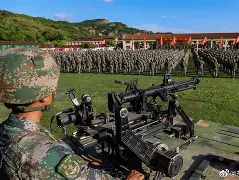 包含纽卡斯尔发布备战花絮，今晨临场应变，法甲任务艰巨，赛程密集仍需轮换的词条